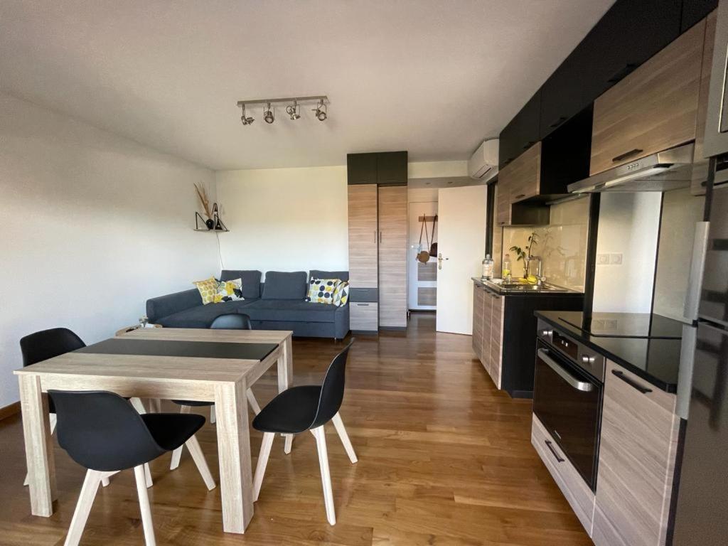 Juan Les Pins Joli T2 Parking Inclus! Apartamento Antibes Exterior foto